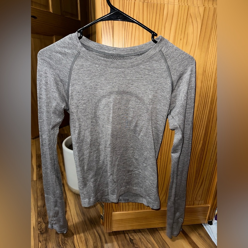 Swiftly Tech Long Sleeve Shirt 2.0
Race Length
